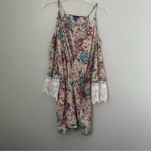 UK2LA Pink floral lace trim romper cold shoulder